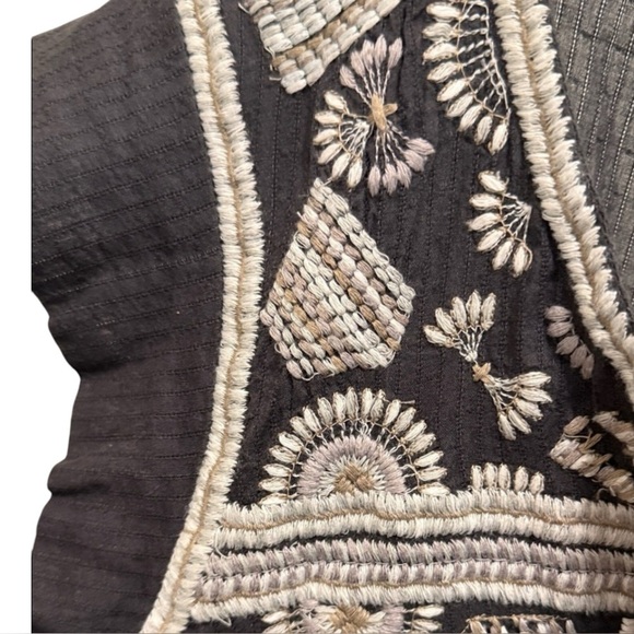 Lucky Brand Grayish/ Black Blouse with White Embroidery Flutter Sz XXL - Picture 12 of 13